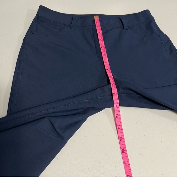 LIKE NEW Lululemon City Sleek 5 Pocket 7/8 Pant True Navy - Picture 12 of 14